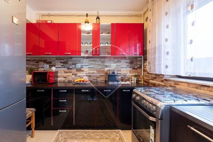Apartament cu 2 camere decomandat în Central