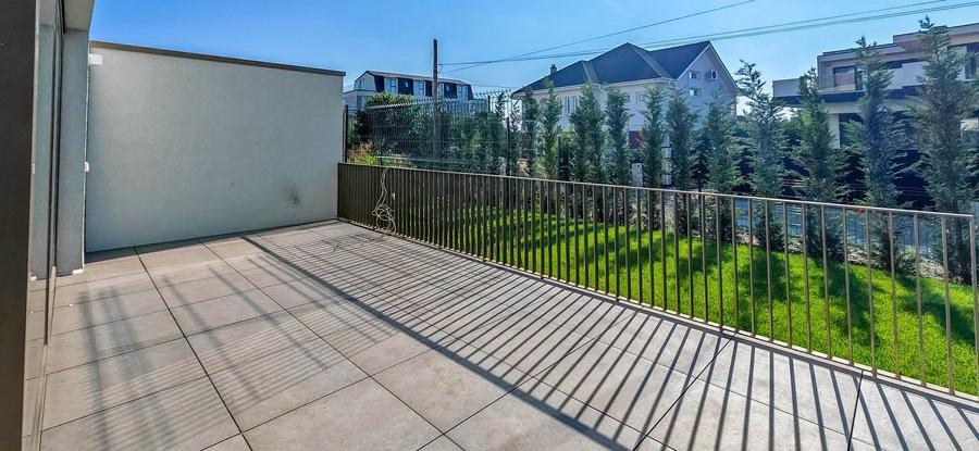 Vila exclusivistă, prima închiriere, GreenLake - 11