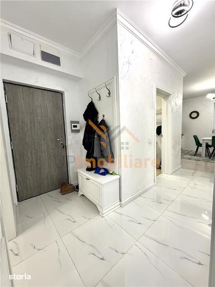 Apartament cu 3 camere în Centura