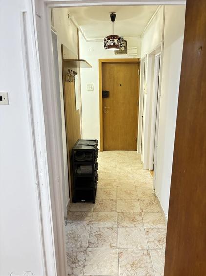 Apartament cu 2 camere decomandat în Berceni