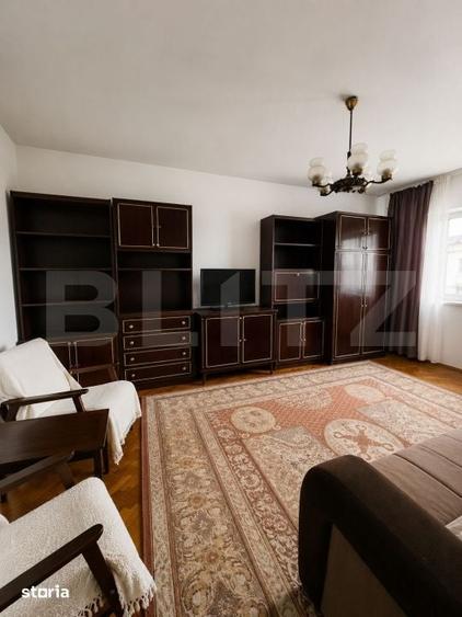 Apartament 3 camere de vanzare Zona Girocului - 2