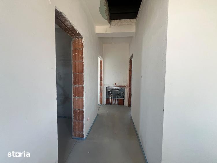 Casă cu 5 camere cu Teren 470 Mp în Șura Mică