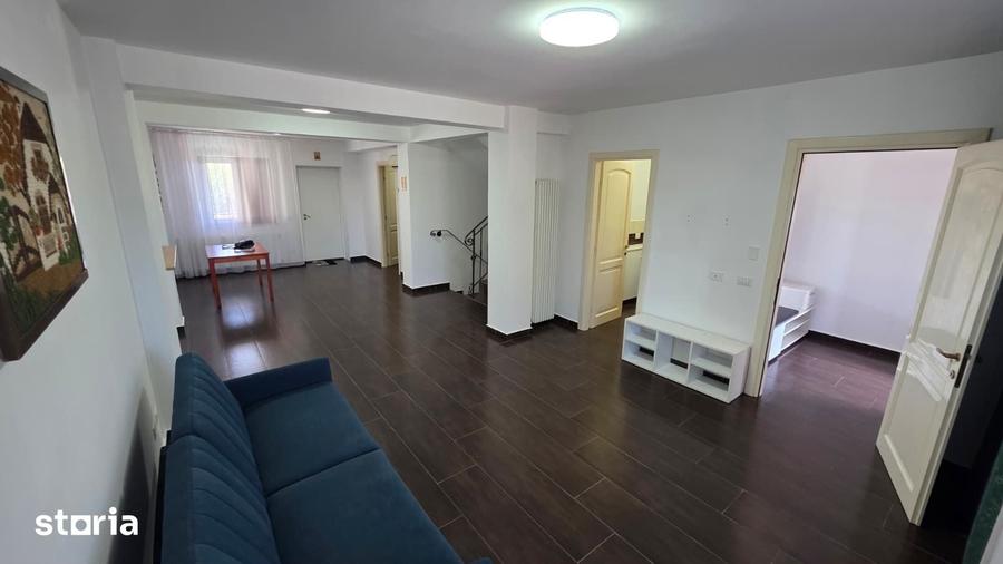 Casă cu 6 camere cu Teren 231 Mp în Obor