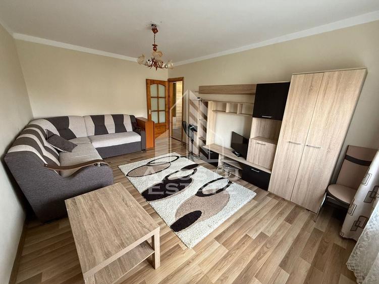 Apartament cu 2 camere decomandat, mobilat în Soarelui