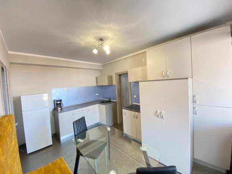 Inchiriez inchiriere un studio modern, situat pe B-dul Mihai Viteazu, etaj 6 - 3