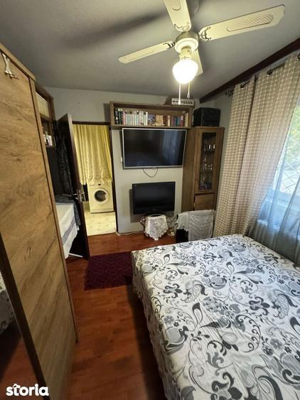 Apartament cu 3 camere decomandat în Sat Vacanță