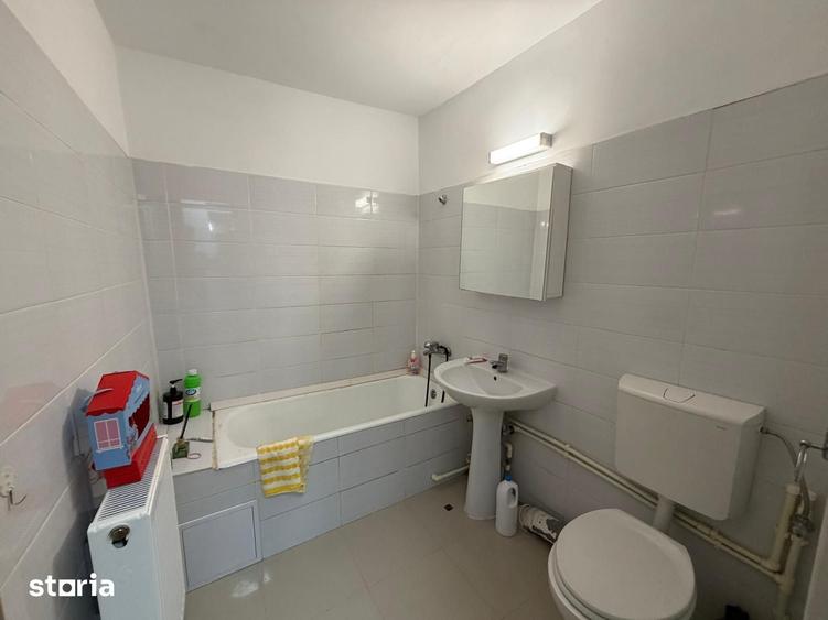Apartament cu 3 camere decomandat în Tomis Nord