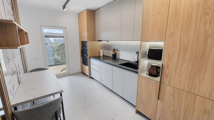 Apartament cu 3 camere, mobilat în Doamna Ghica