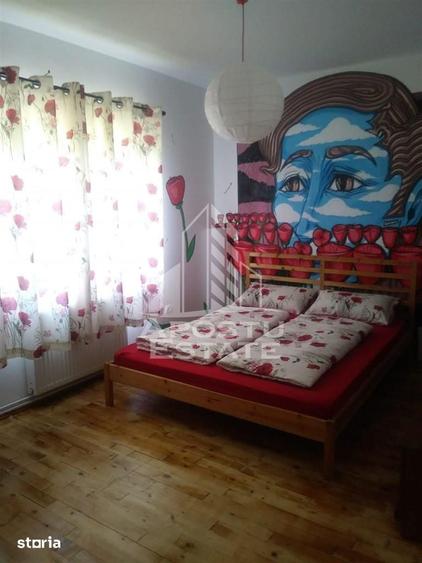 Casă cu 8 camere cu Teren 1226 Mp în Eșelnița