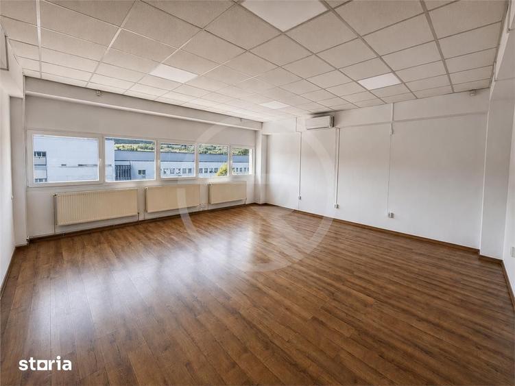 Spațiu comercial, de 130 mp, în Baciu