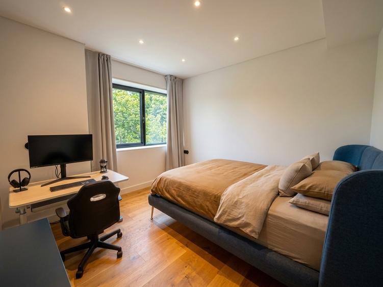 Apartament cu 3 camere decomandat în Floreasca