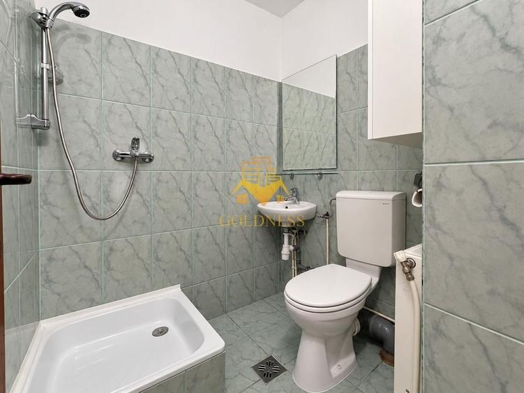 Apartament cu 3 camere decomandat, mobilat în Plopilor