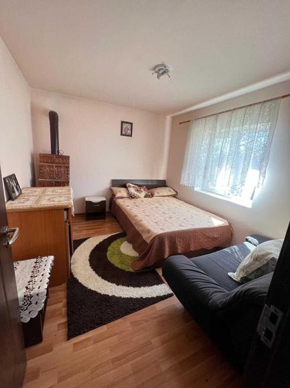 Casă cu 3 camere în Crângurile