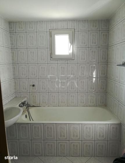 Apartament cu 4 camere în Militari