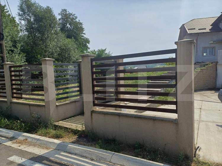 Casă individuală cu 5 camere cu Canalizare în Nord