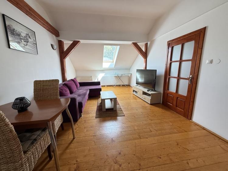 Apartament cu 3 camere decomandat, mobilat în Bălcescu