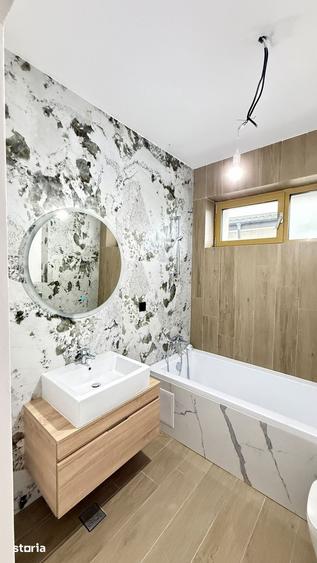 Casă cu 4 camere cu Teren 250 Mp în Central