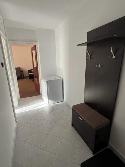 Apartament cu 2 camere semidecomandat în Drumul Carului