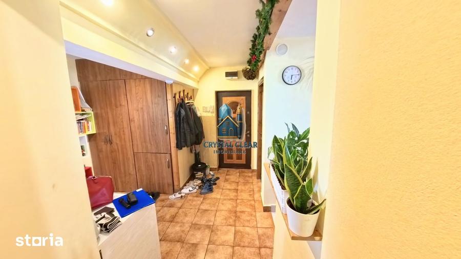 Apartament cu 3 camere decomandat în Unirii