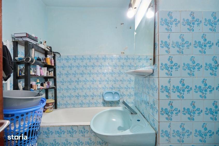 Apartament cu 4 camere decomandat în Central