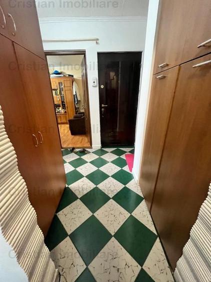 Apartament cu 2 camere decomandat în Apollo