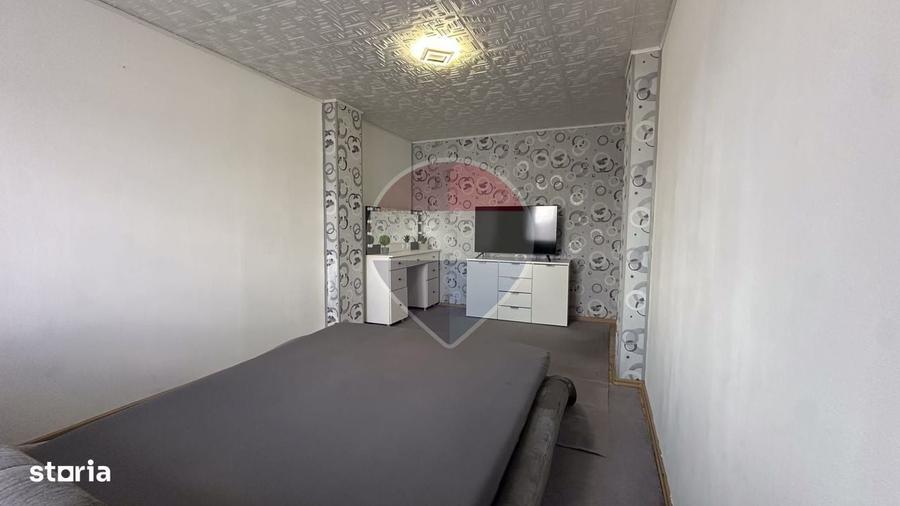 Apartament cu 3 camere decomandat în Soarelui