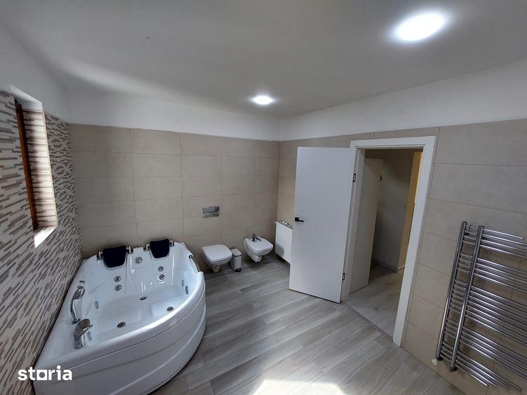 Casă cu 6 camere cu Teren 719 Mp în Ghencea