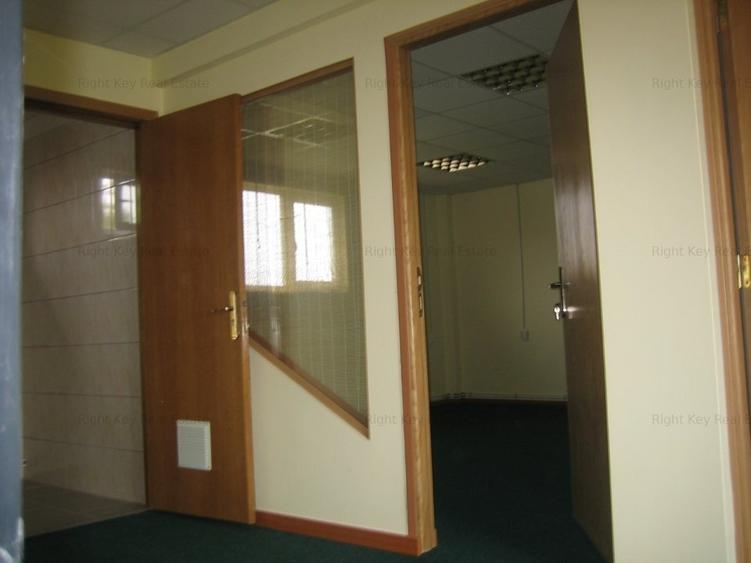 Spațiu comercial, de 600 mp, în Central