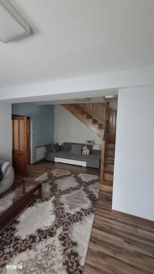 Casă cu 3 camere cu Teren 190 Mp în Central