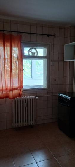 Apartament cu 2 camere semidecomandat în Romană
