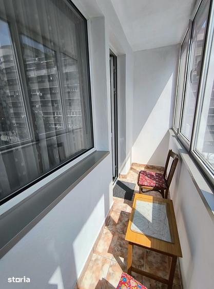 Apartament cu 2 camere semidecomandat în Victoriei