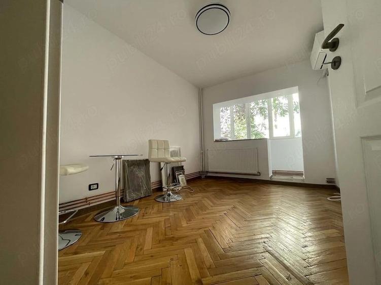 Apartament cu 3 camere semidecomandat în Dorobanți