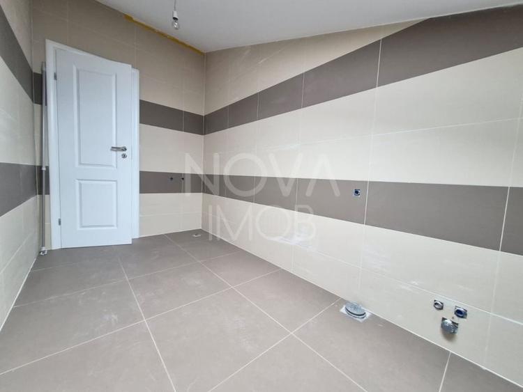 Apartament cu 3 camere semidecomandat în Șelimbăr