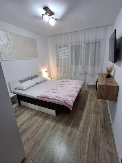 Apartament cu 2 camere semidecomandat în Micro 5