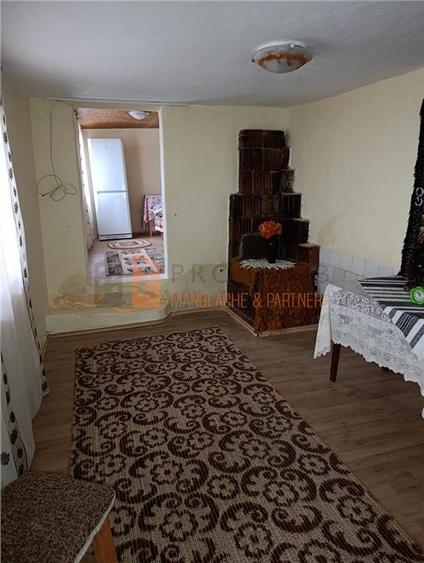 Casă individuală cu 4 camere cu Teren 600 Mp în Sărata-Monteoru