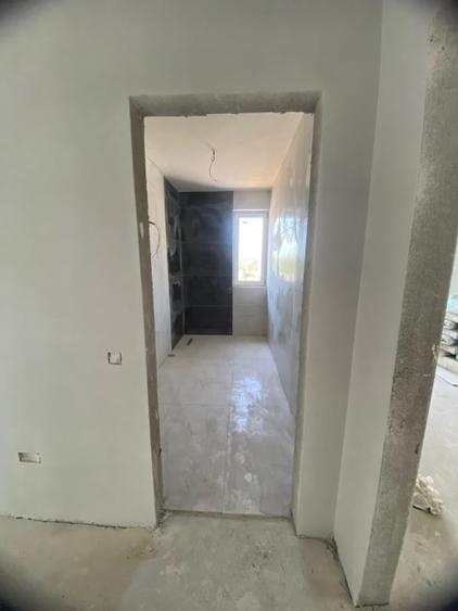 Apartament cu 3 camere semidecomandat în Apahida