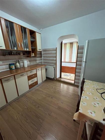Apartament cu 2 camere decomandat în Barieră