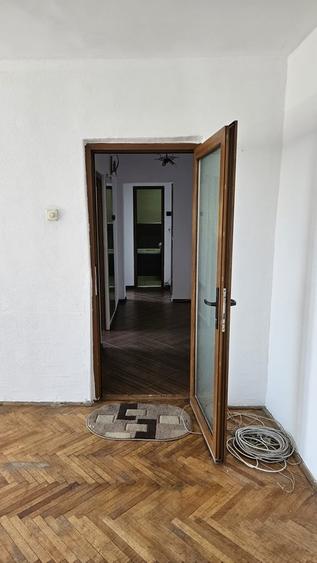 Apartament cu 2 camere decomandat în Militari