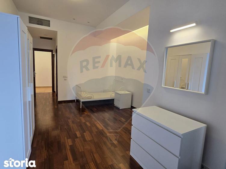 Apartament cu 4 camere decomandat, mobilat în Pipera