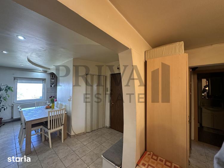 Apartament cu 4 camere, mobilat în Mehala