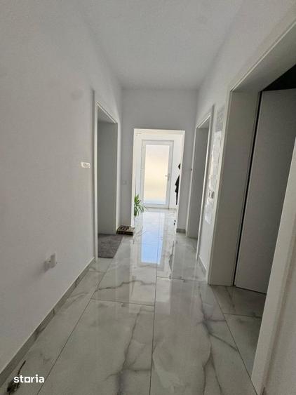 Casă cu 3 camere cu Teren 500 Mp în Valea Roșie