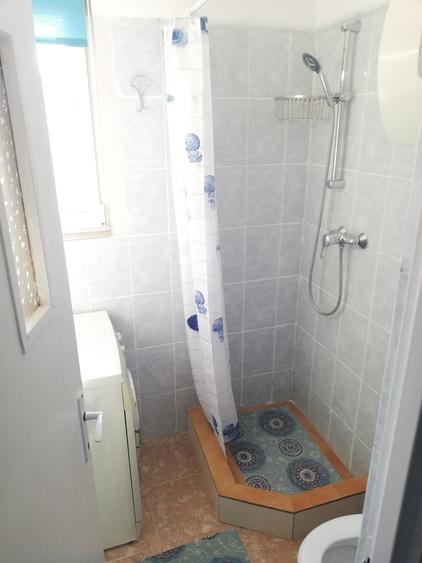 Garsonieră decomandată în Lazaret
