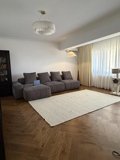 Apartament cu 3 camere decomandat, mobilat în Grozăvești