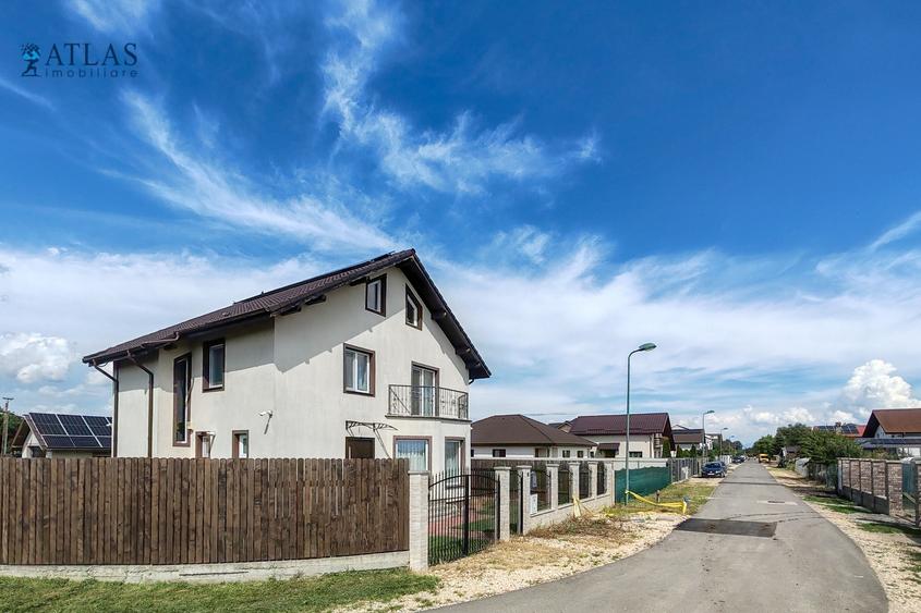 Teren Construcții intravilan de 500 mp, în Stupini