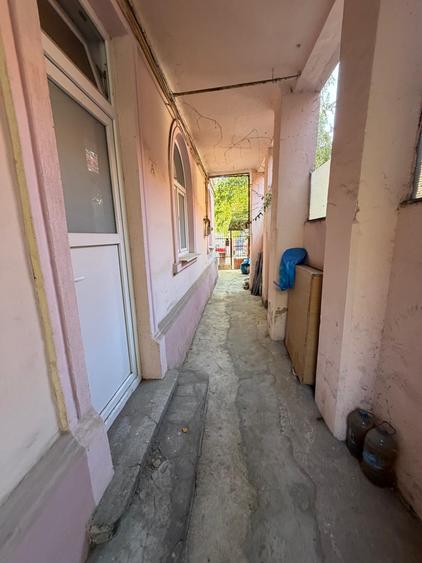 Apartament cu 2 camere semidecomandat în Victoriei