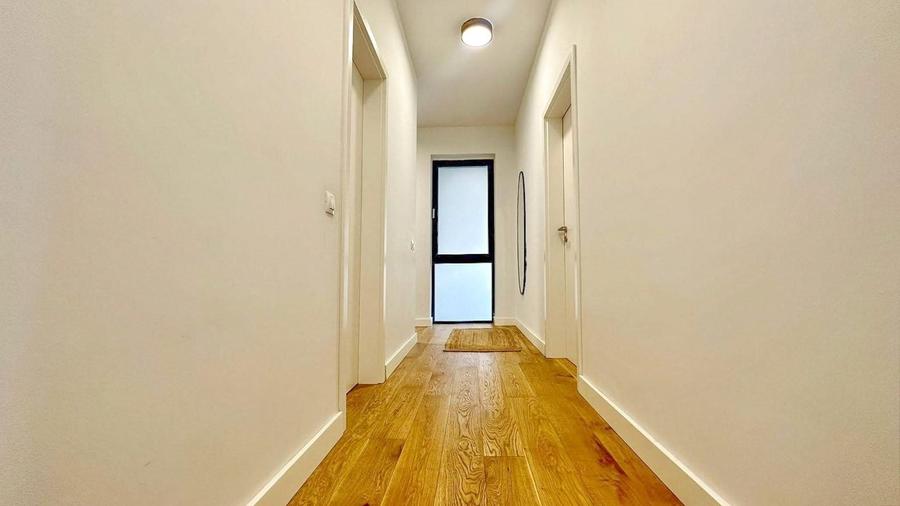 Apartament cu 3 camere decomandat, mobilat în Drumul Poienii