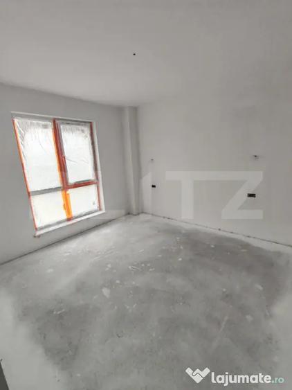 Apartament cu 3 camere decomandat în Obcini