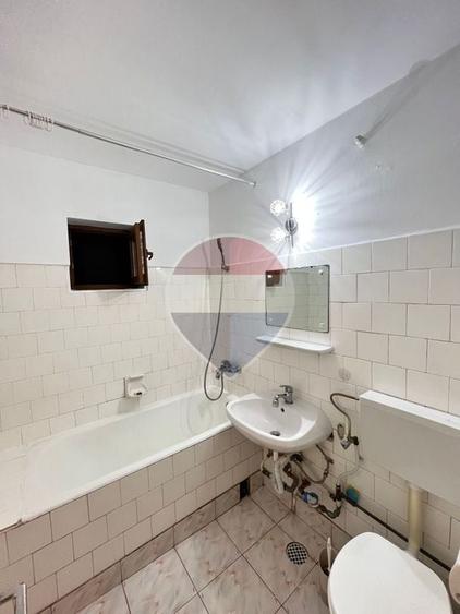 Apartament cu 3 camere de închiriat în zona Bancilor - 9