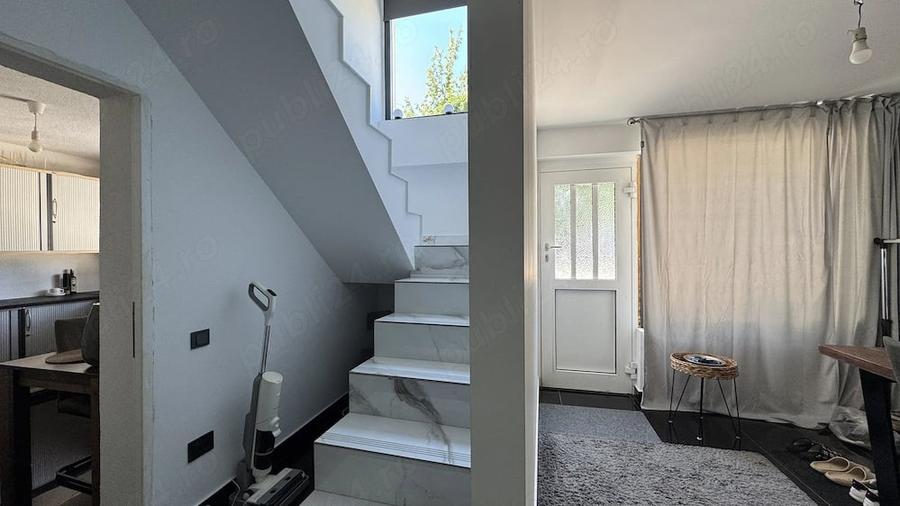 Casă cu 5 camere cu Teren 230 Mp în Copou