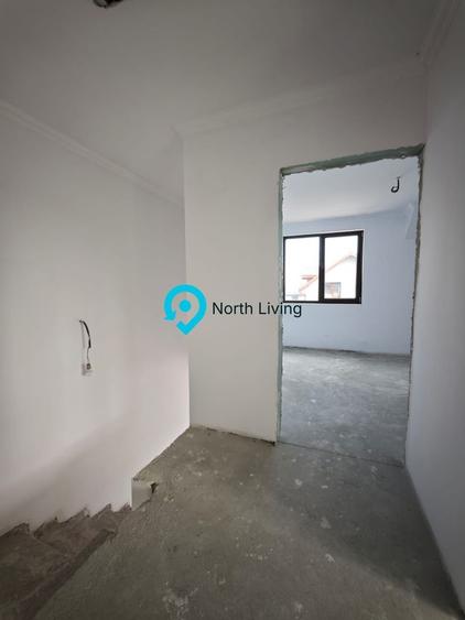 Duplex cu 4 camere cu Canalizare în Nord